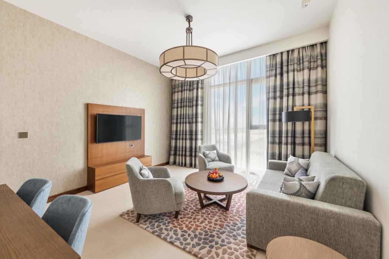 Staybridge Suites Dubai Al-Maktoum Airport By Ihg Kültér fotó