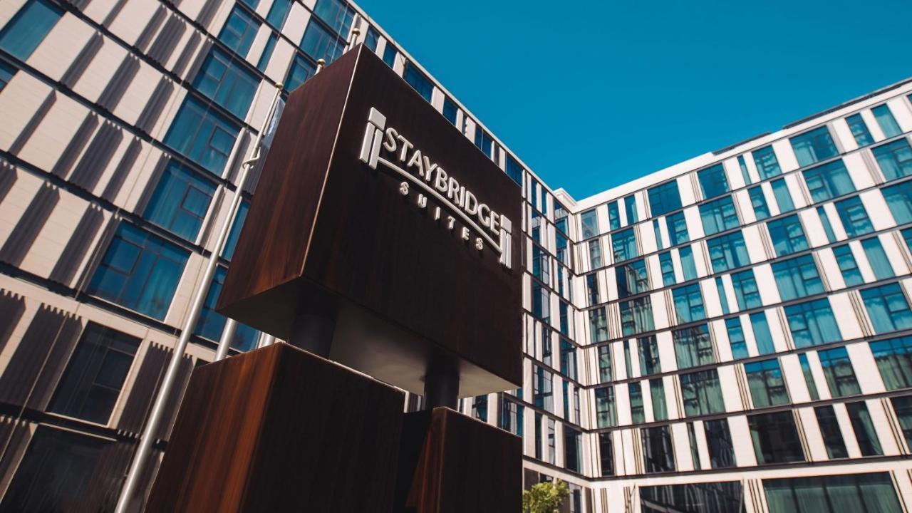 Staybridge Suites Dubai Al-Maktoum Airport By Ihg Kültér fotó